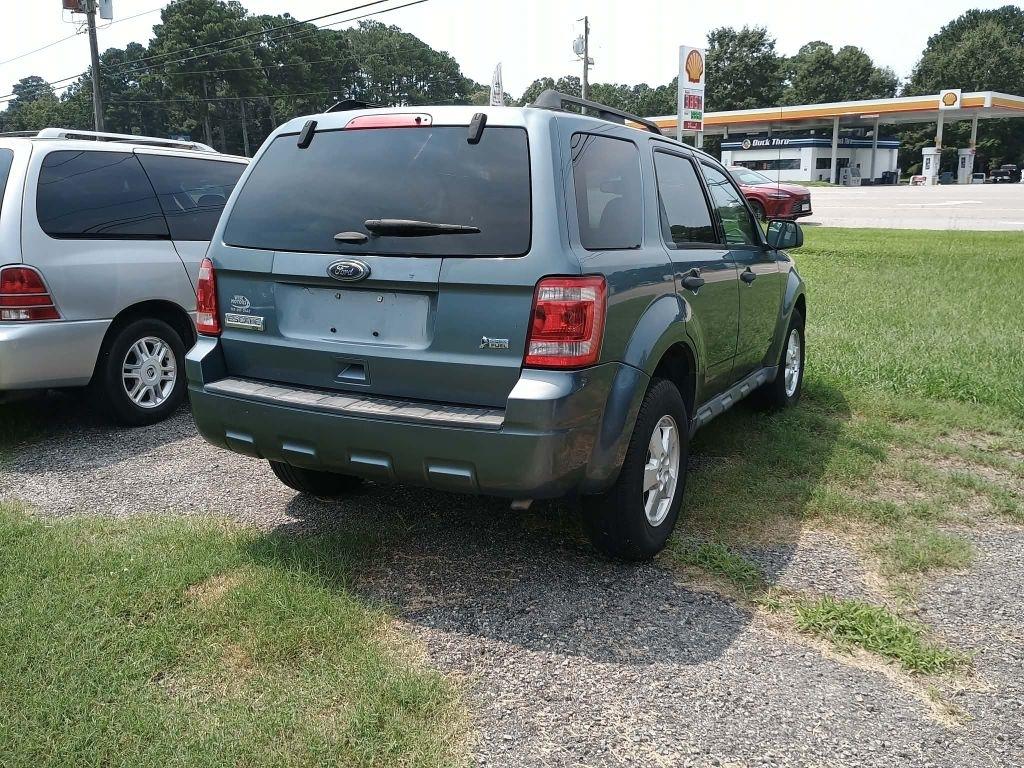 Ford Escape XLT FWD 2012