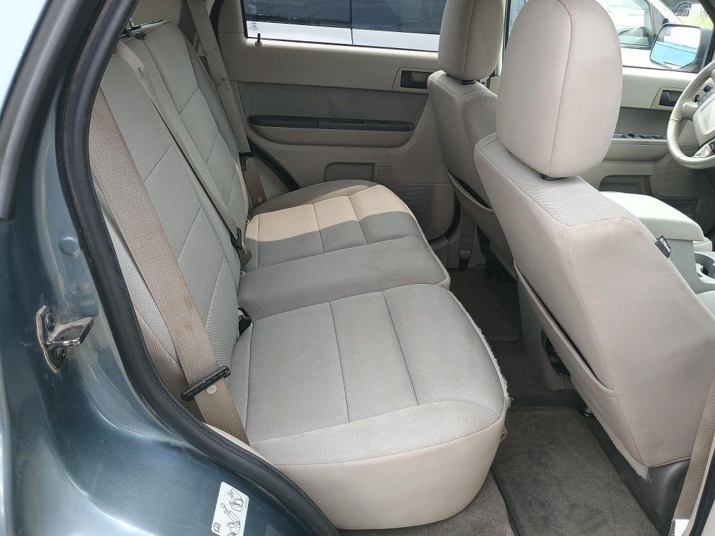 Ford Escape XLT FWD 2012