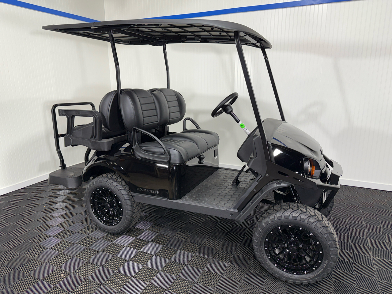 2025 EZGO Express S4