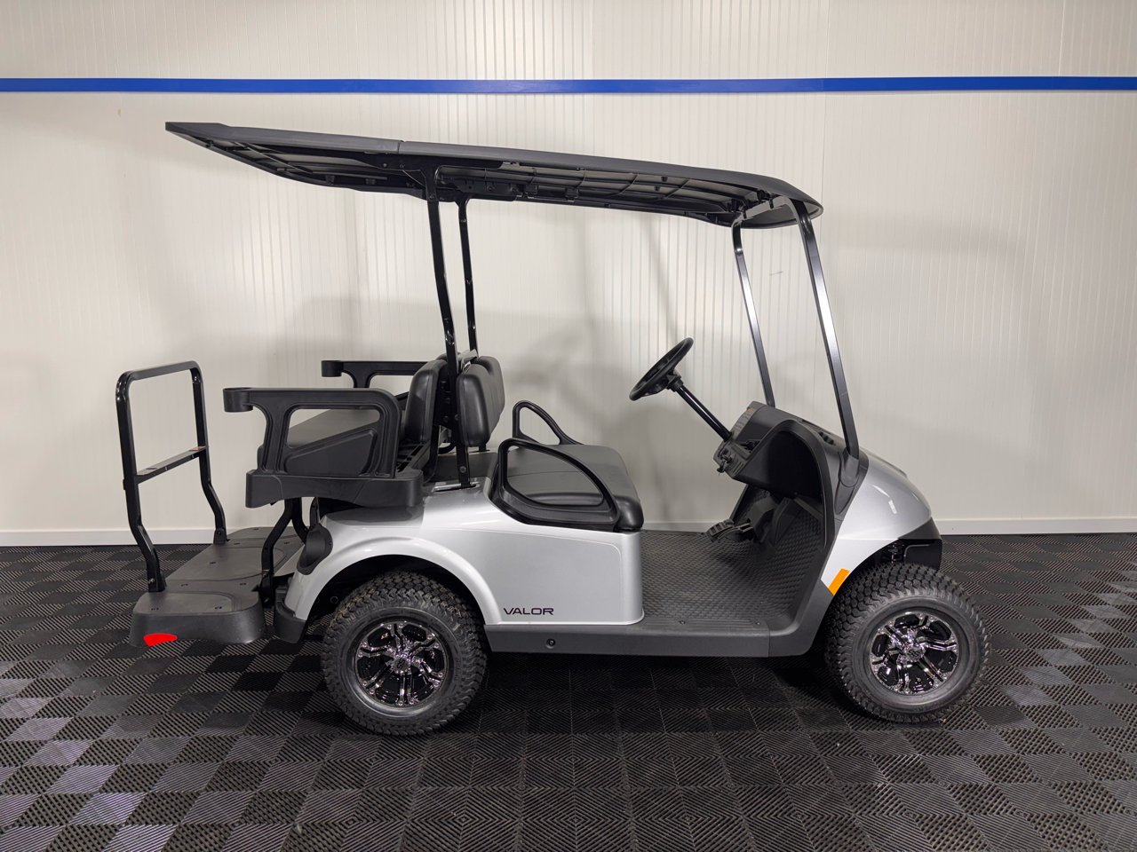 2025 EZGO RXV Valor 4 Passenger Gas Golf Cart NEW