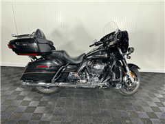 2017 Harley-Davidson FLHTK 