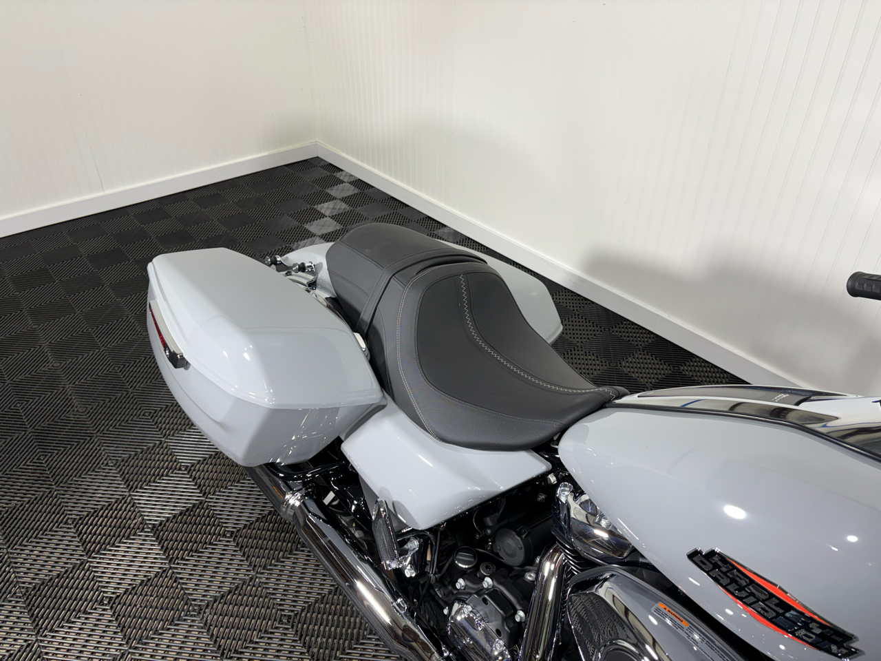 Harley-Davidson FLHX  2024