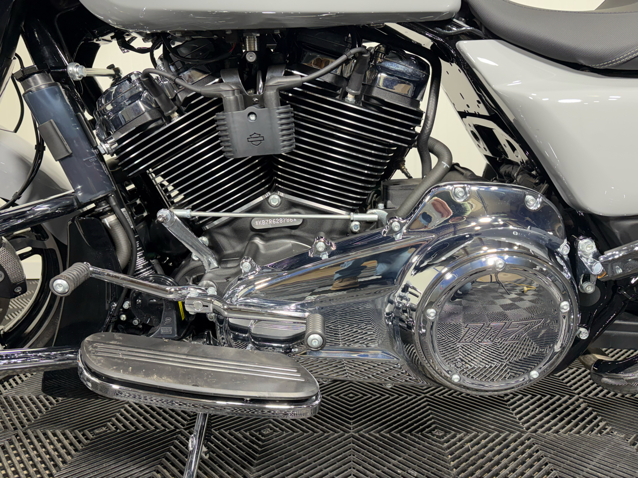 Harley-Davidson FLHX  2024