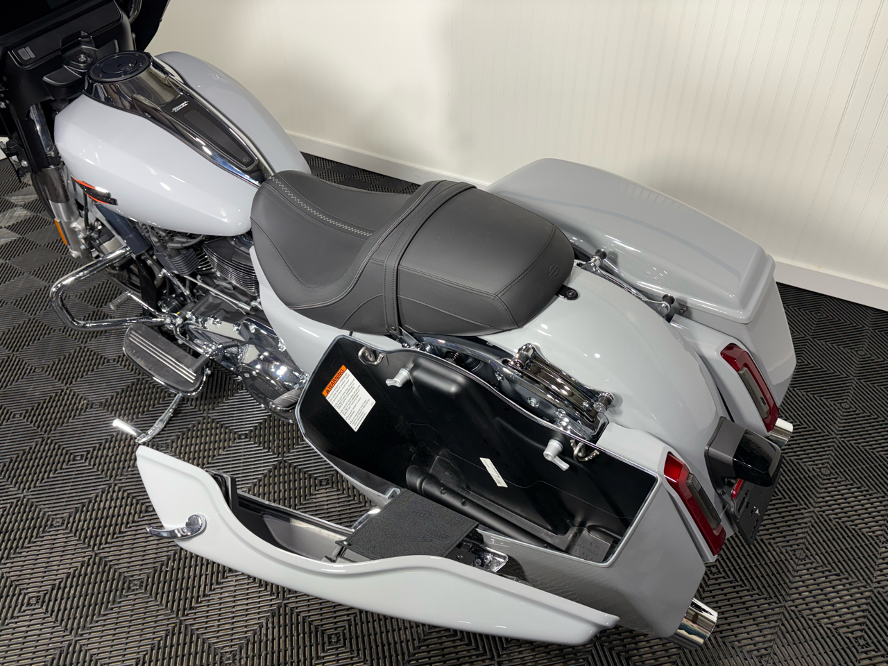 Harley-Davidson FLHX  2024