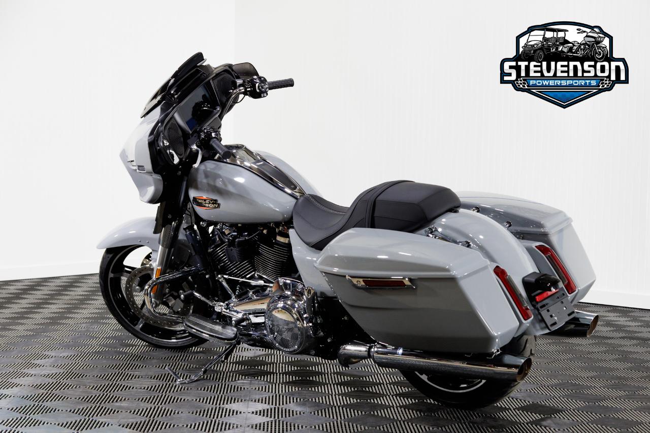 Harley-Davidson FLHX Street Glide 2024