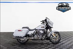 2024 Harley-Davidson FLHX 