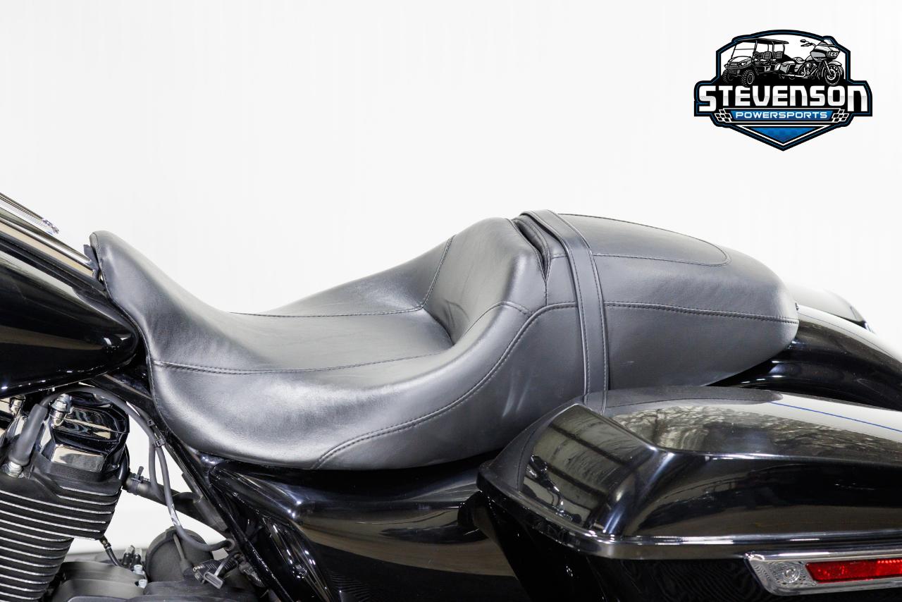 Harley-Davidson FLTRX  2022