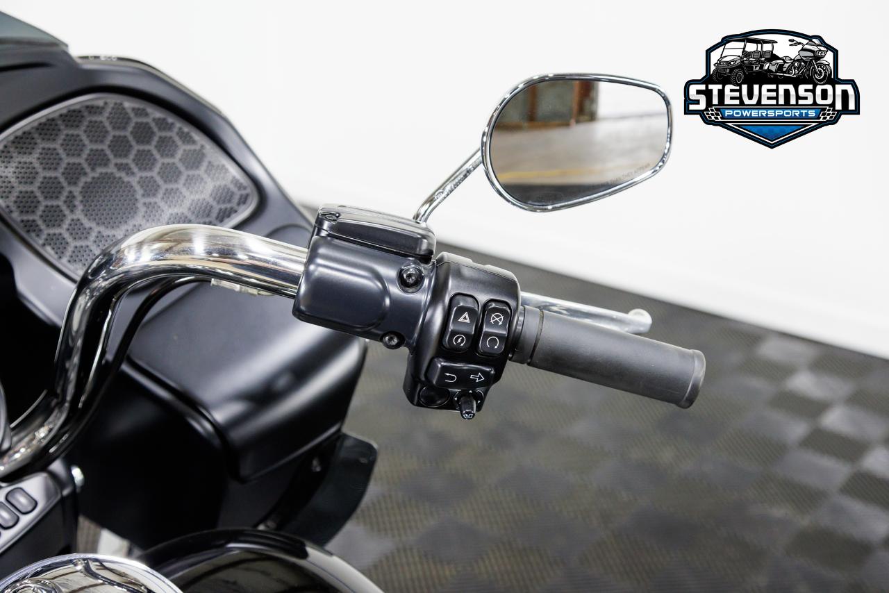 Harley-Davidson FLTRX  2022