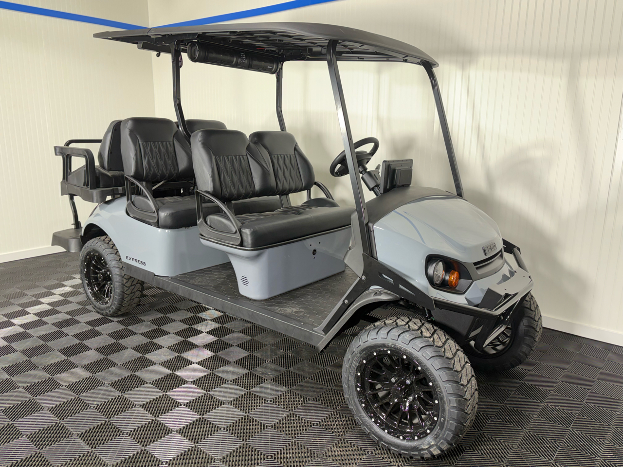 EZGO L6  2026
