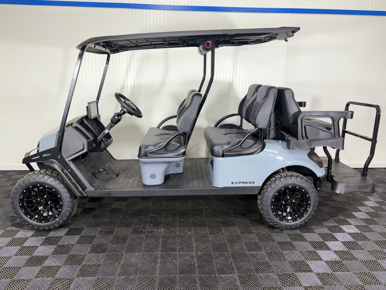 EZGO L6  2026