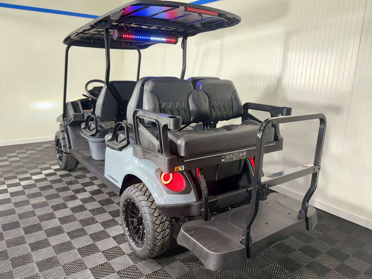 EZGO L6  2026