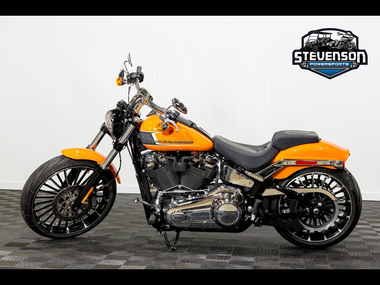 Harley-Davidson FXBR Breakout  2023