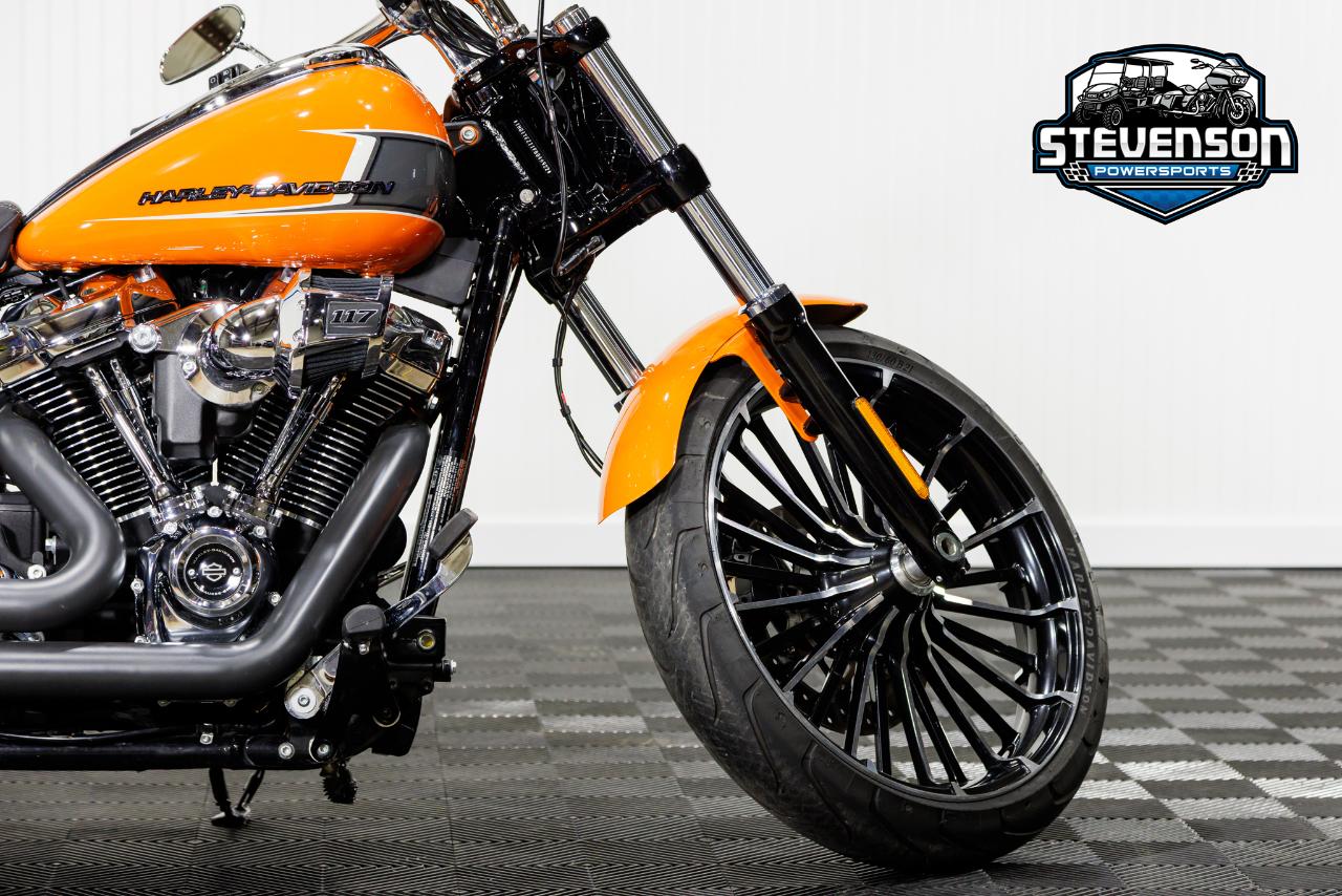 Harley-Davidson FXBR Breakout  2023