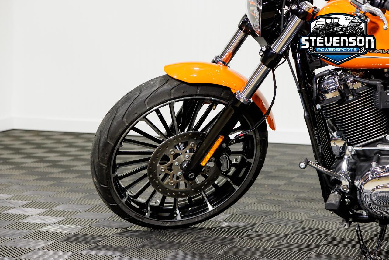 Harley-Davidson FXBR Breakout  2023