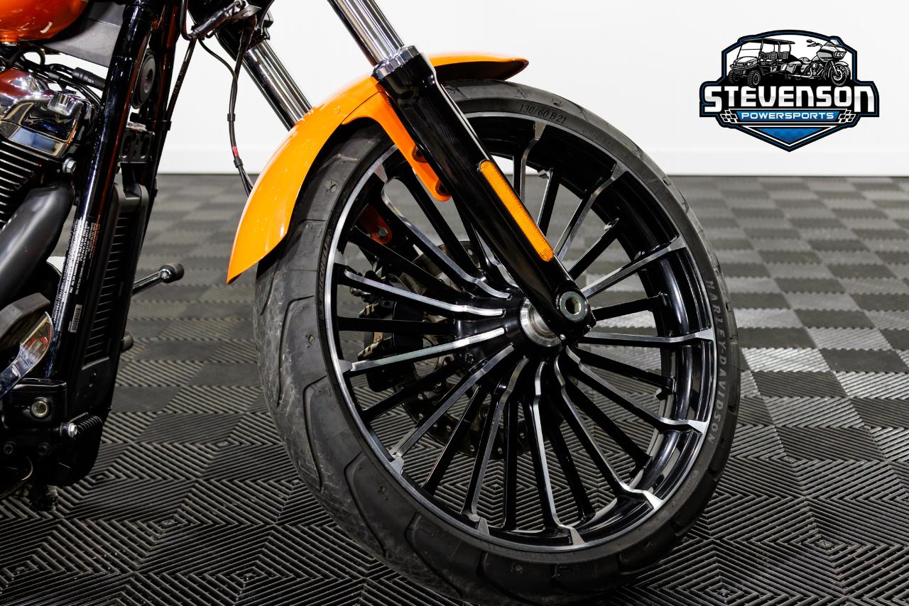 Harley-Davidson FXBR Breakout  2023