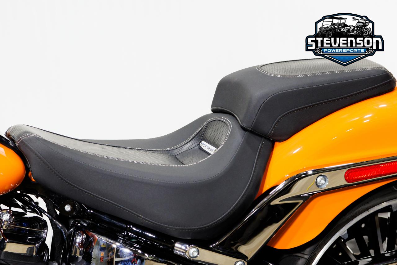 Harley-Davidson FXBR Breakout  2023