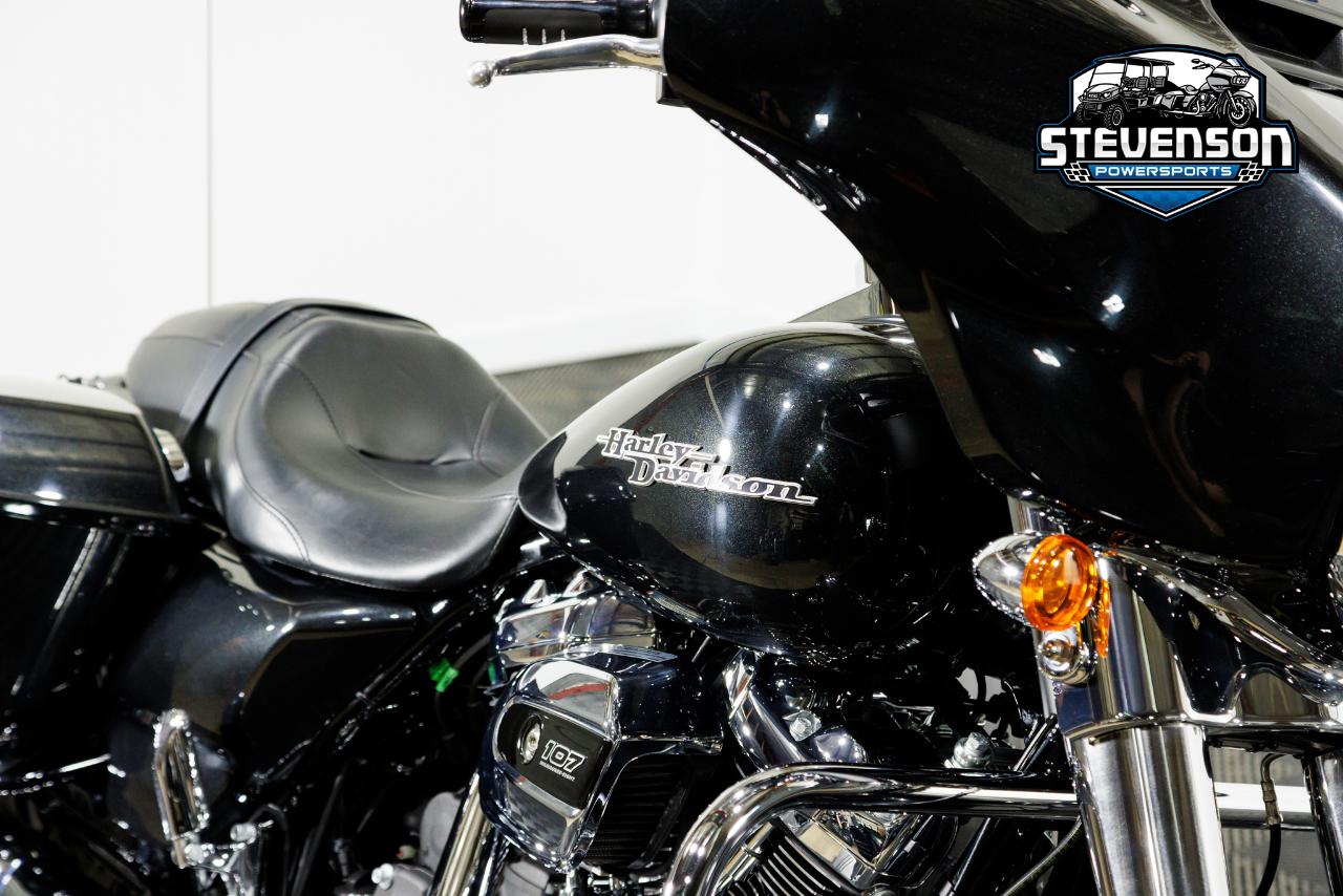 Harley-Davidson FLHX  2018