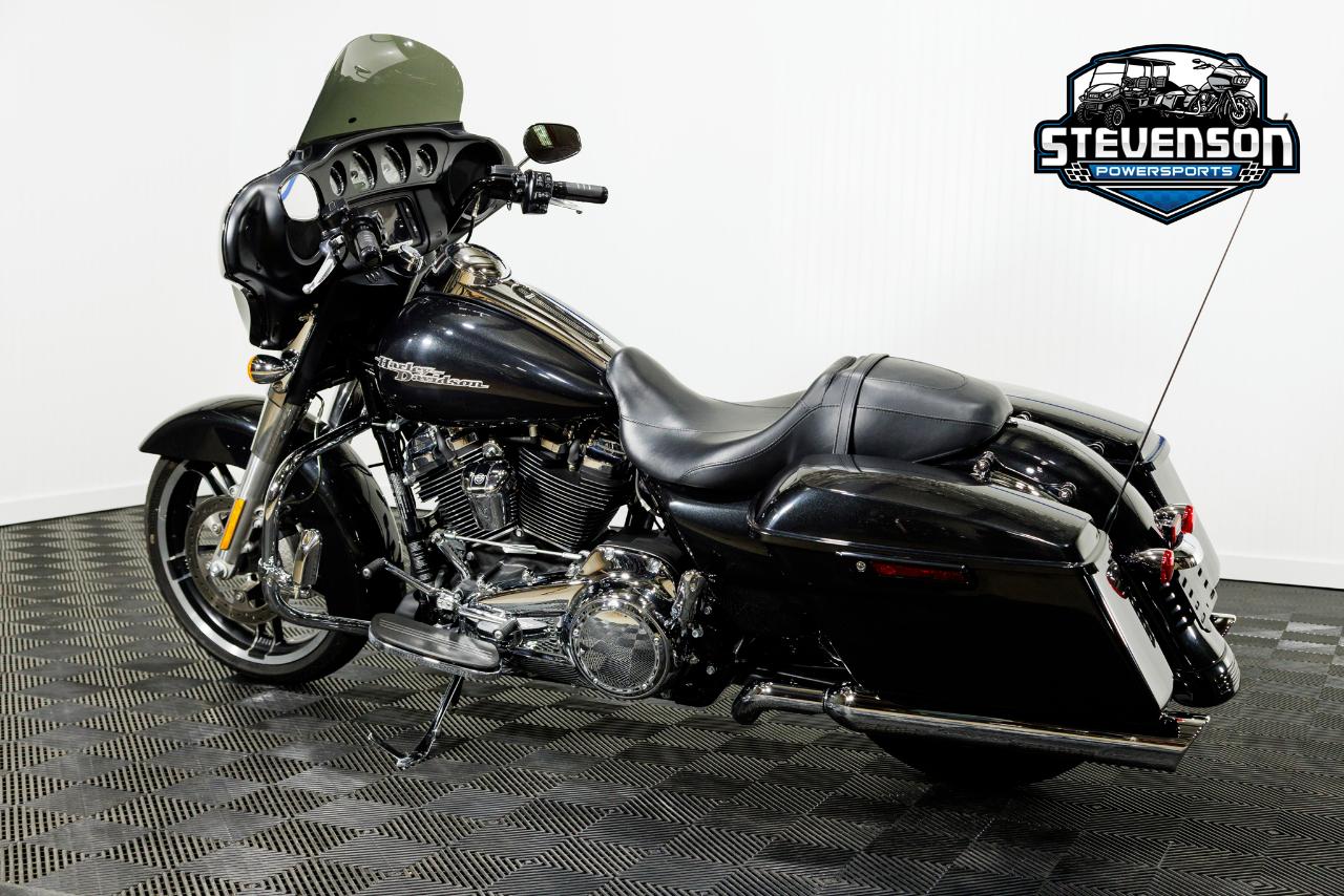 Harley-Davidson FLHX  2018