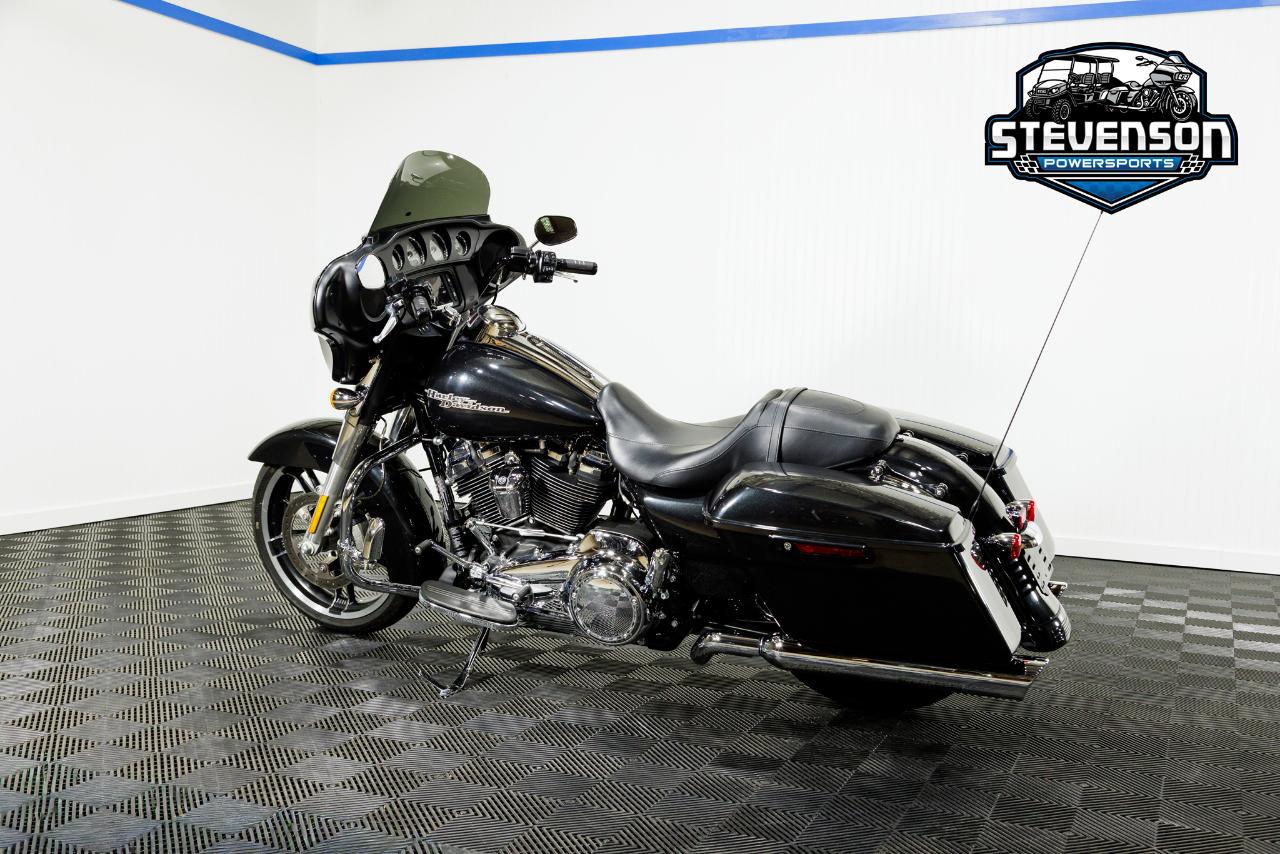 Harley-Davidson FLHX  2018