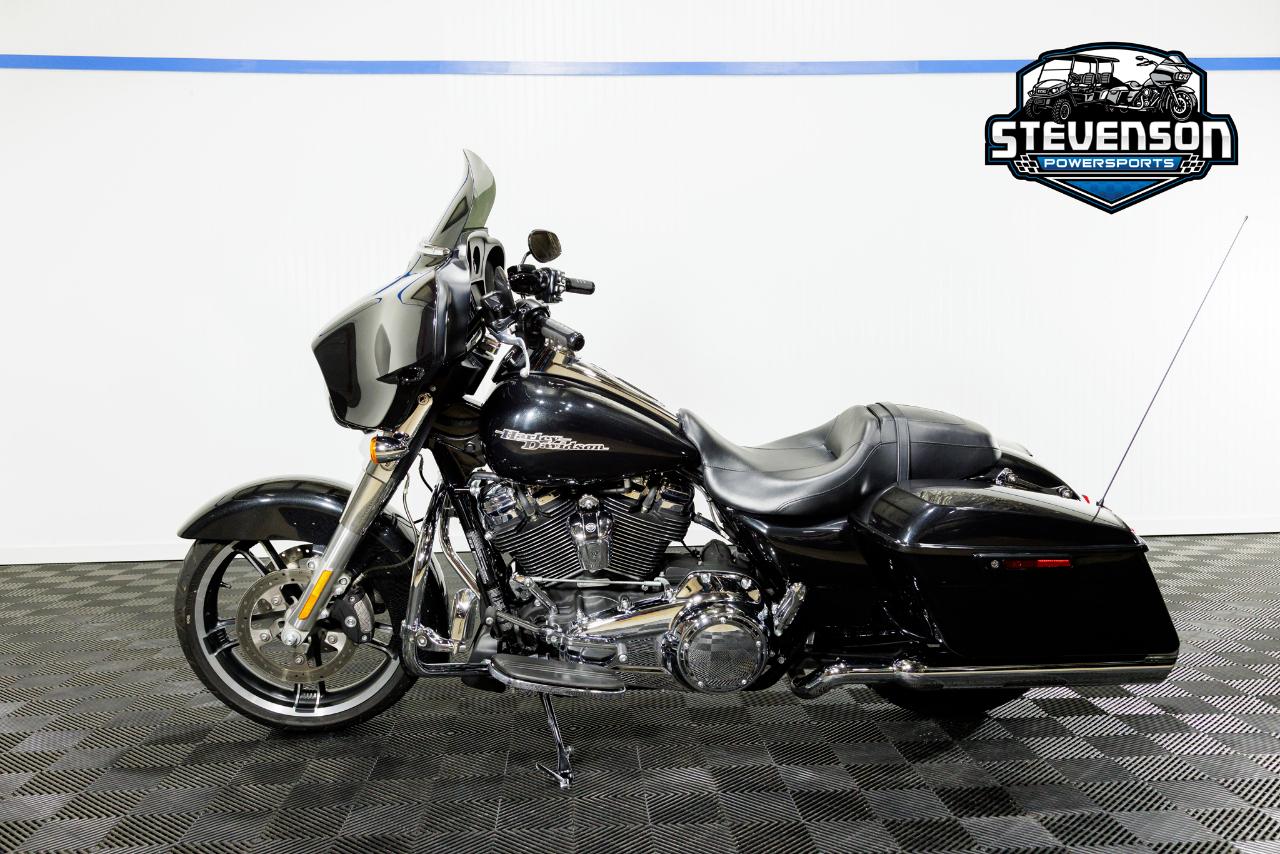 Harley-Davidson FLHX  2018