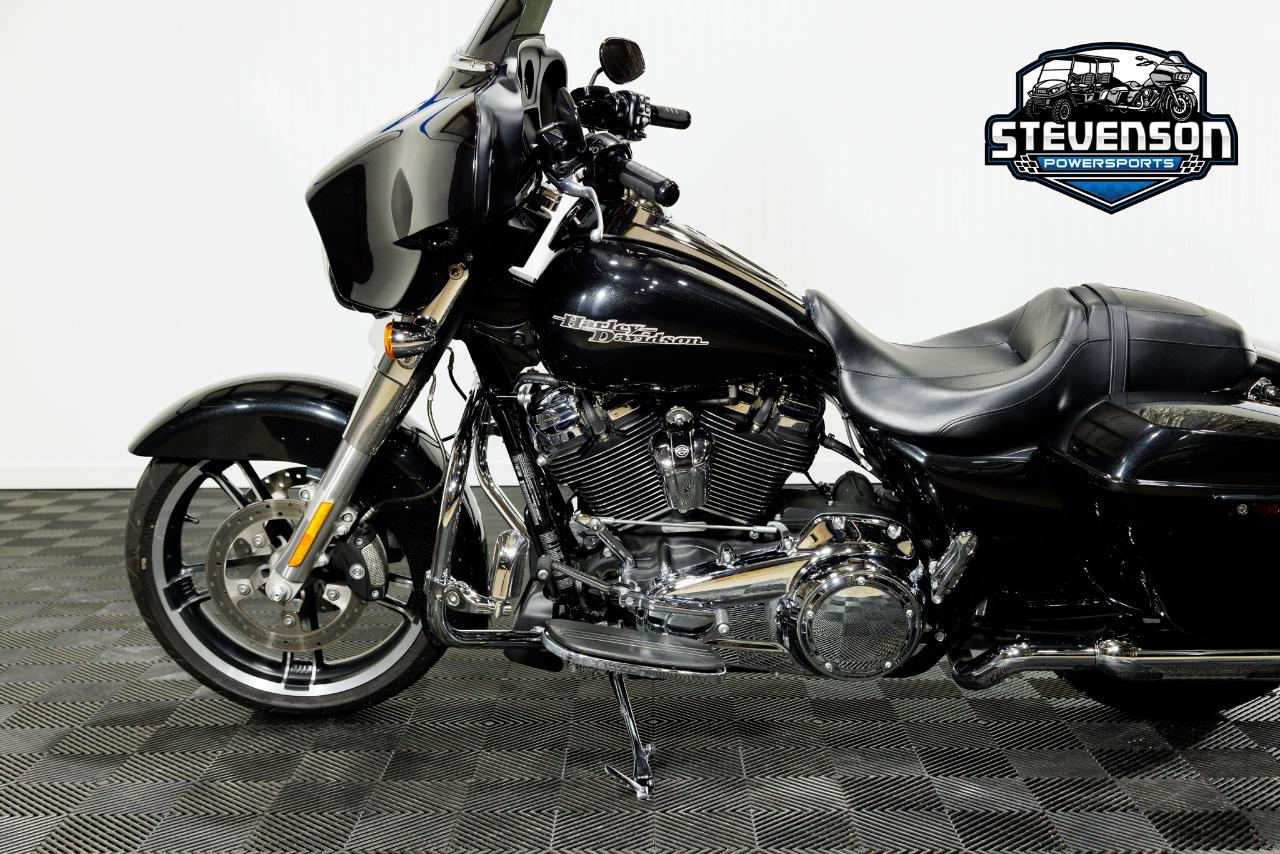 Harley-Davidson FLHX  2018