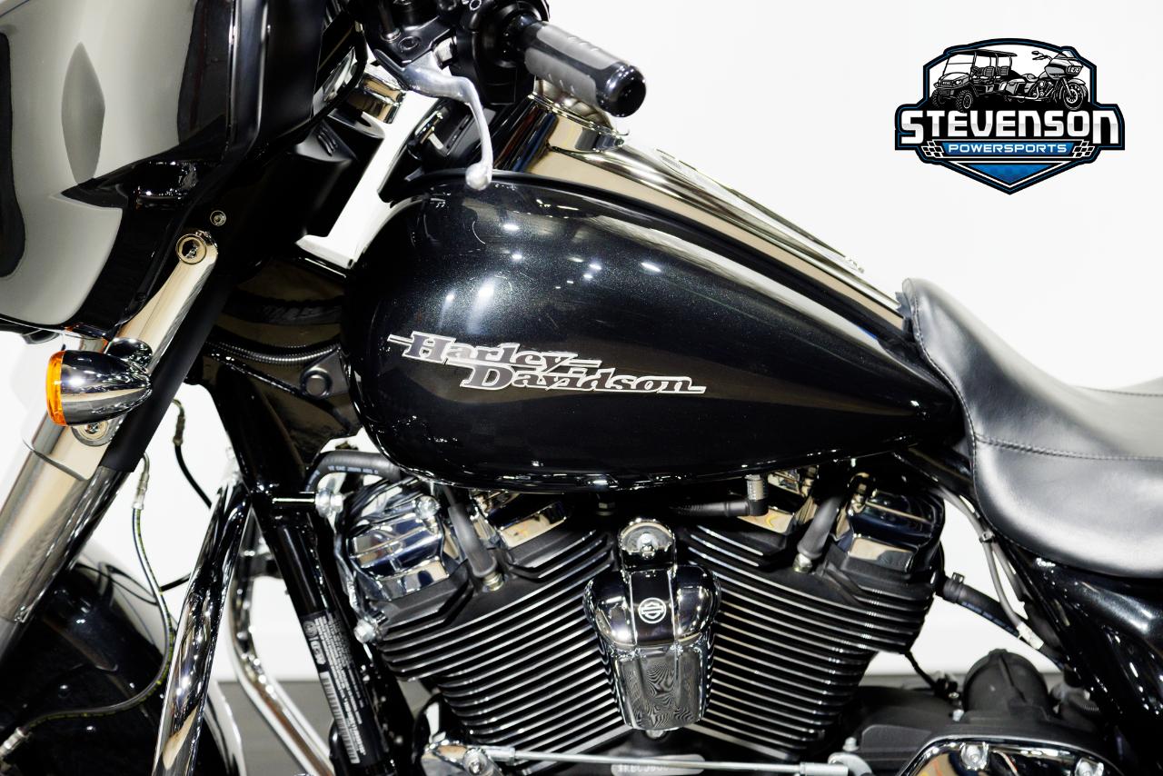 Harley-Davidson FLHX  2018