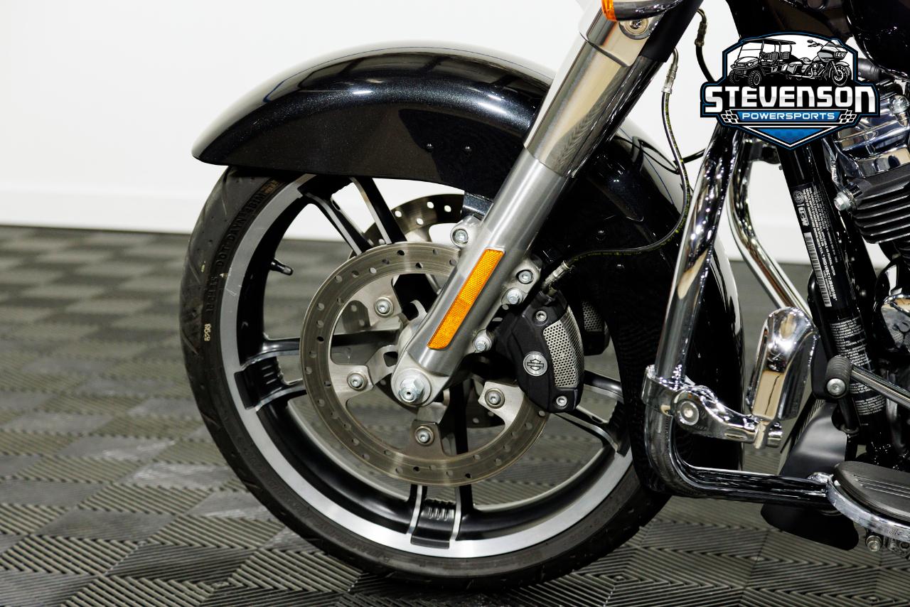 Harley-Davidson FLHX  2018