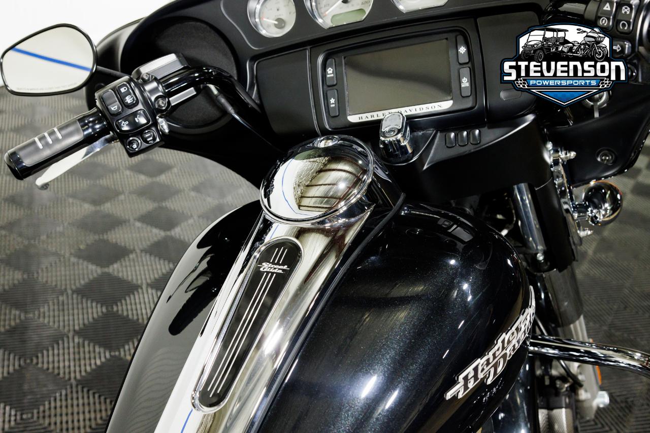 Harley-Davidson FLHX  2018