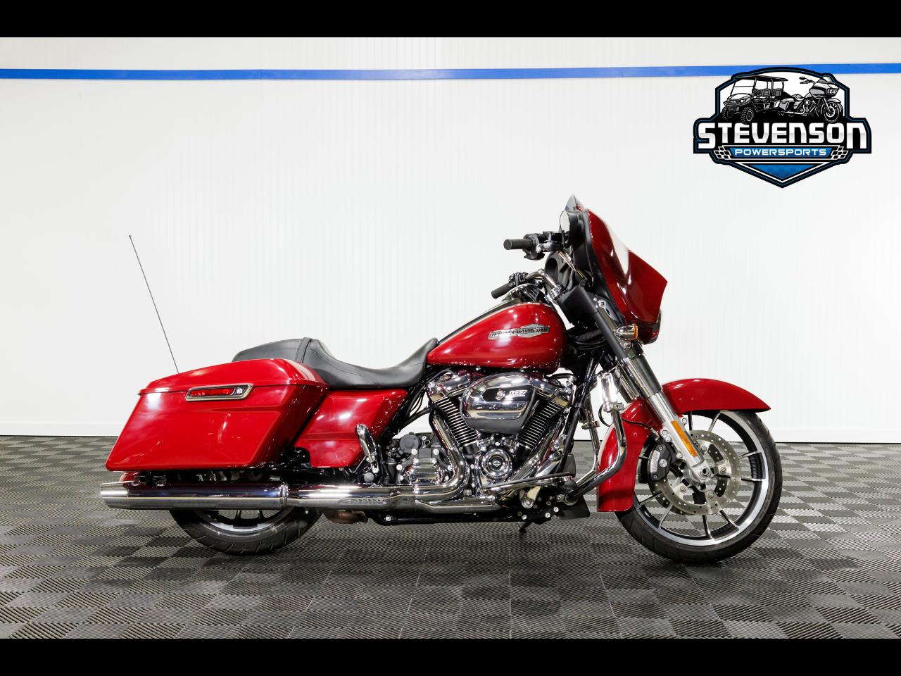 Harley-Davidson FLHX  2021