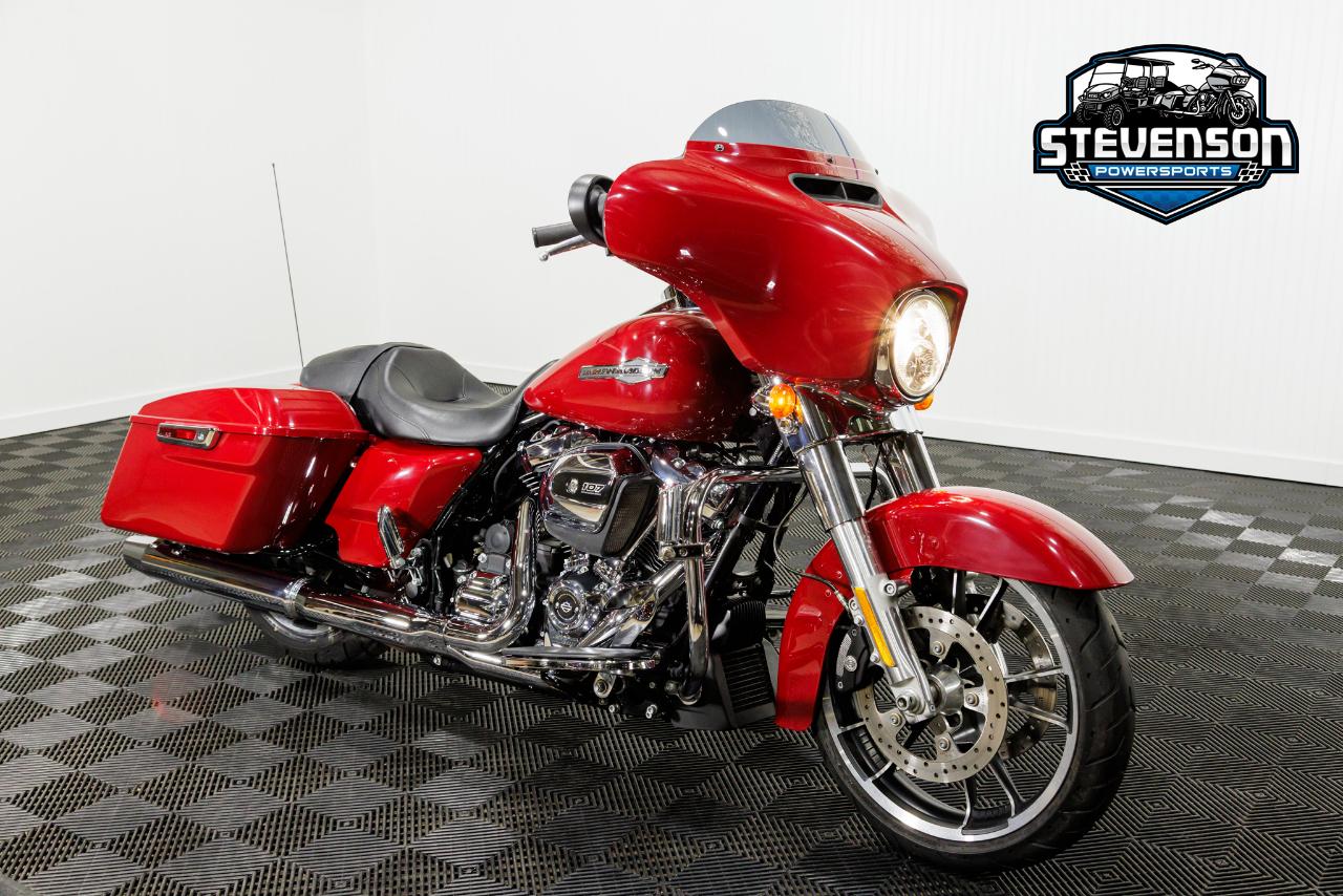 Harley-Davidson FLHX  2021