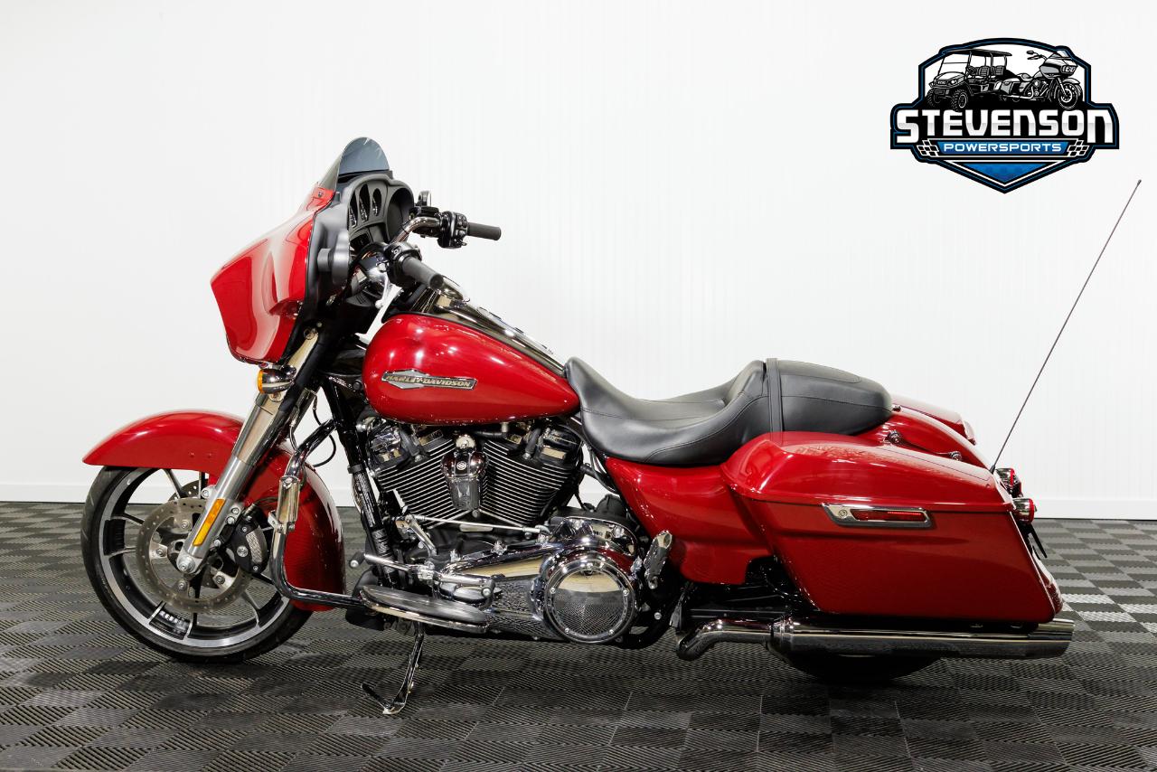 Harley-Davidson FLHX  2021