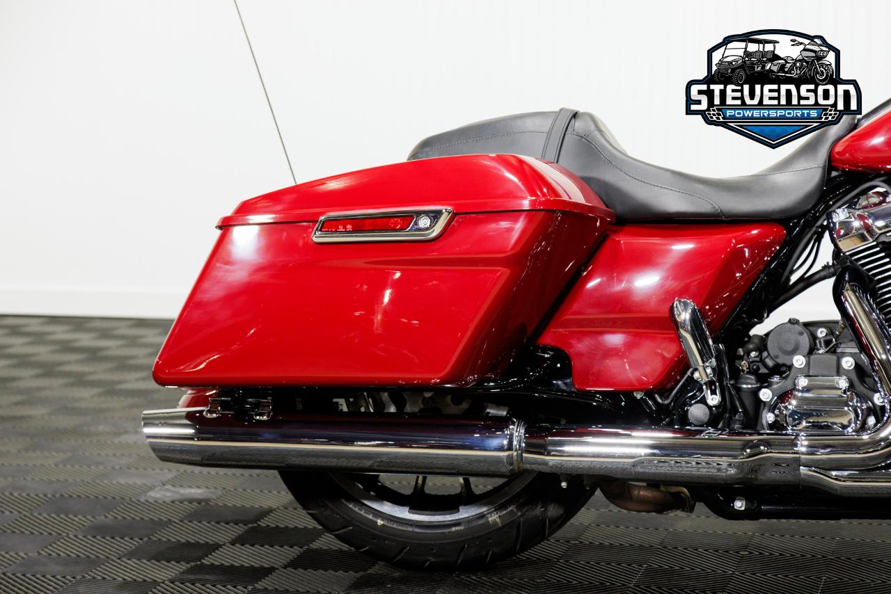 Harley-Davidson FLHX  2021