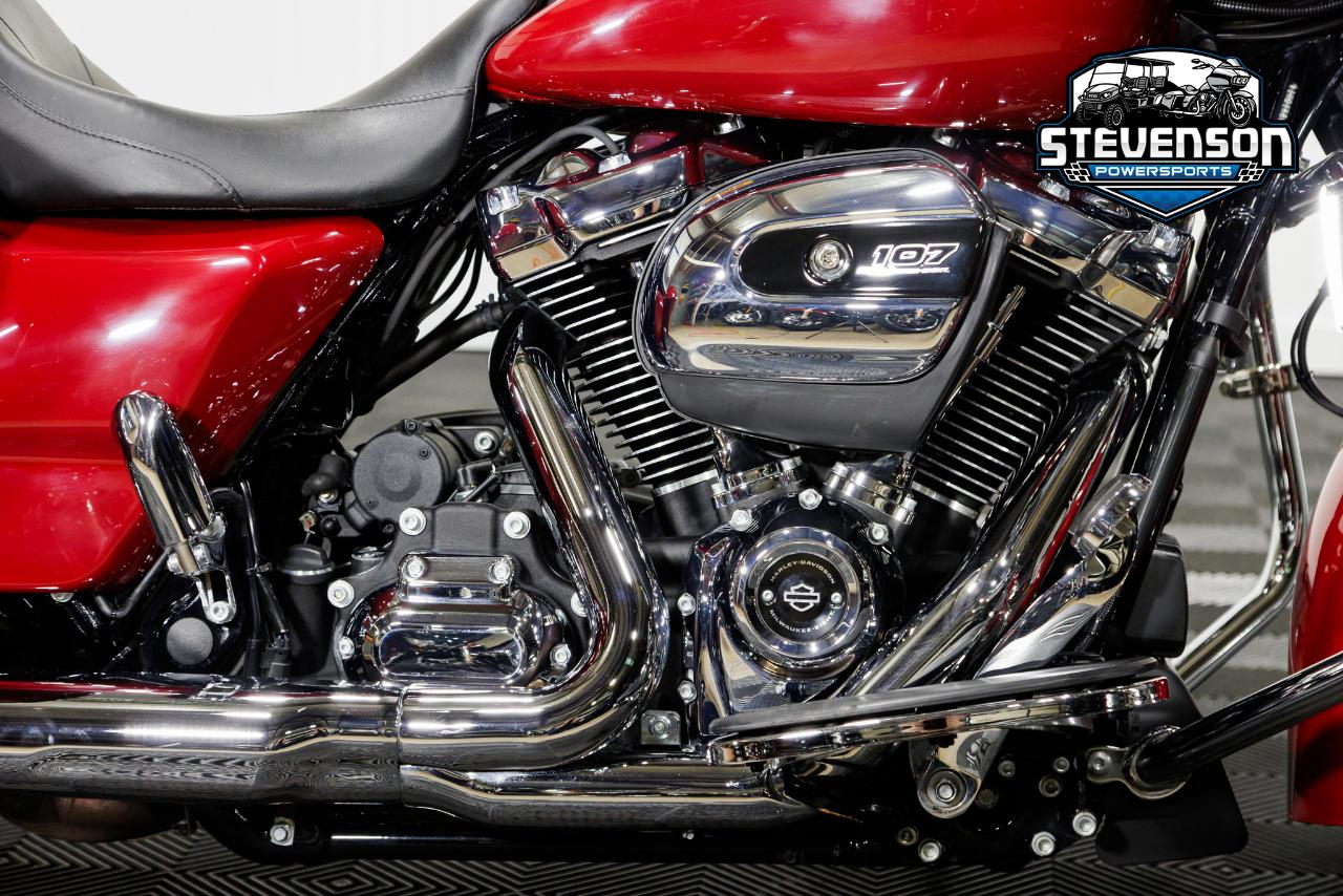 Harley-Davidson FLHX  2021