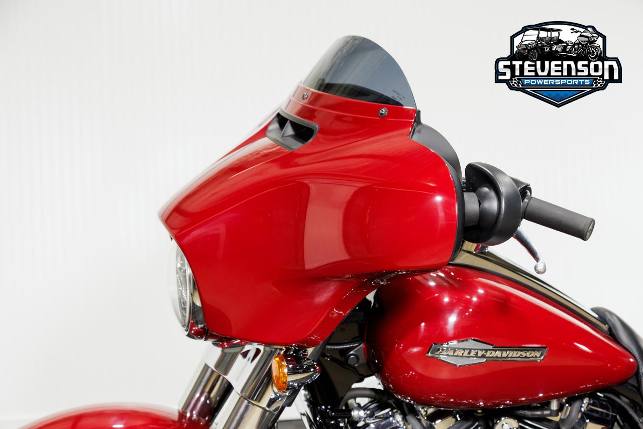 Harley-Davidson FLHX  2021