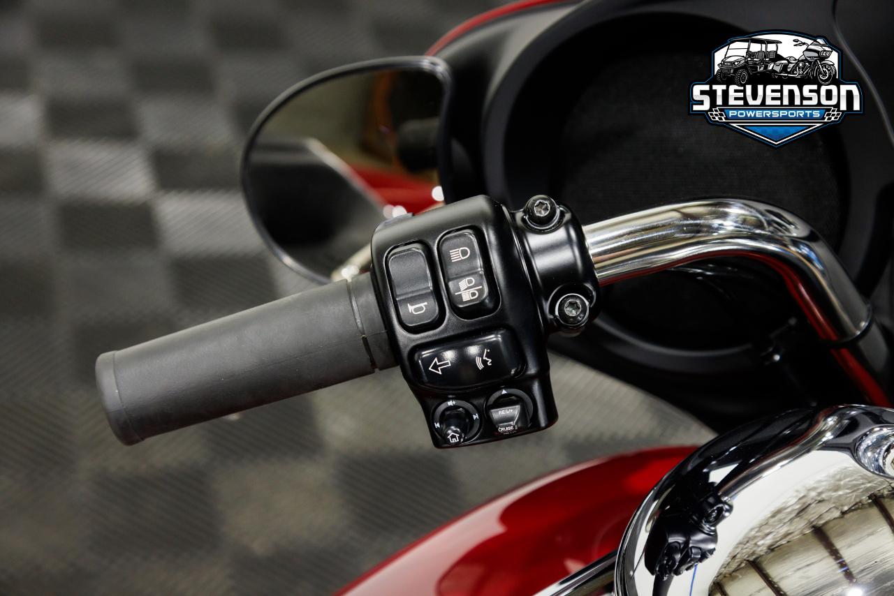 Harley-Davidson FLHX  2021