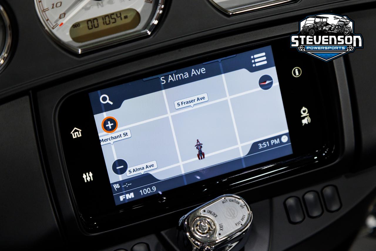 Harley-Davidson FLHX  2023