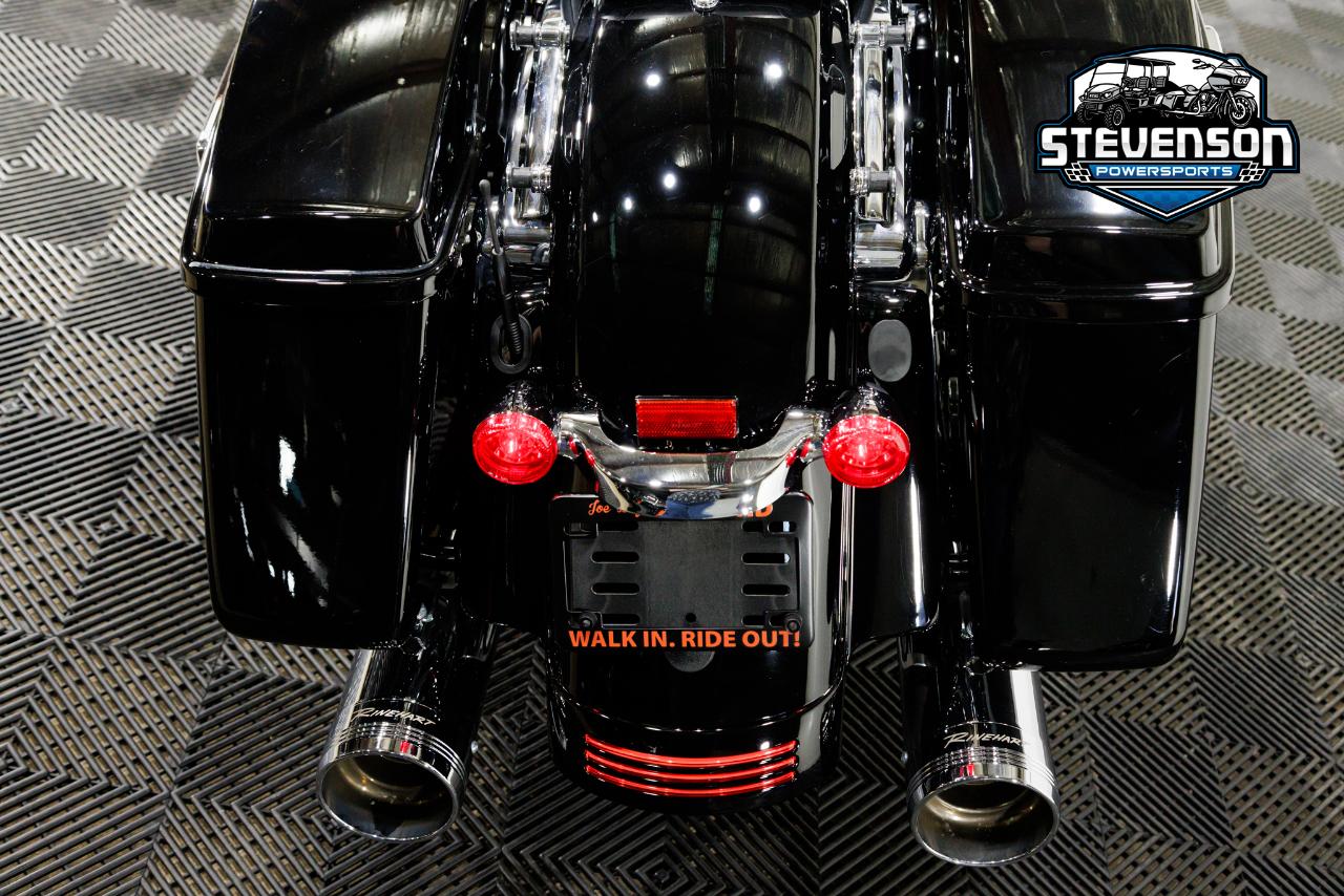 Harley-Davidson FLHX  2023