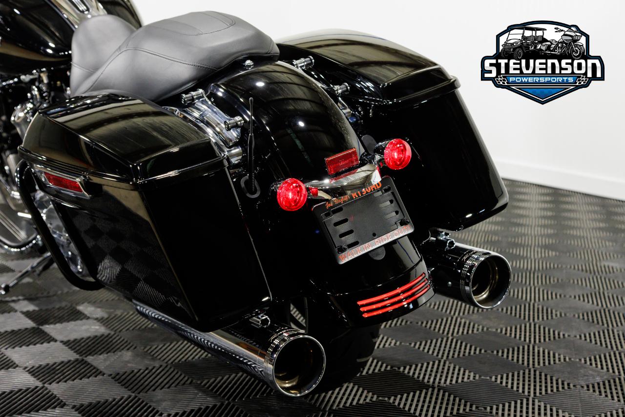 Harley-Davidson FLHX  2023