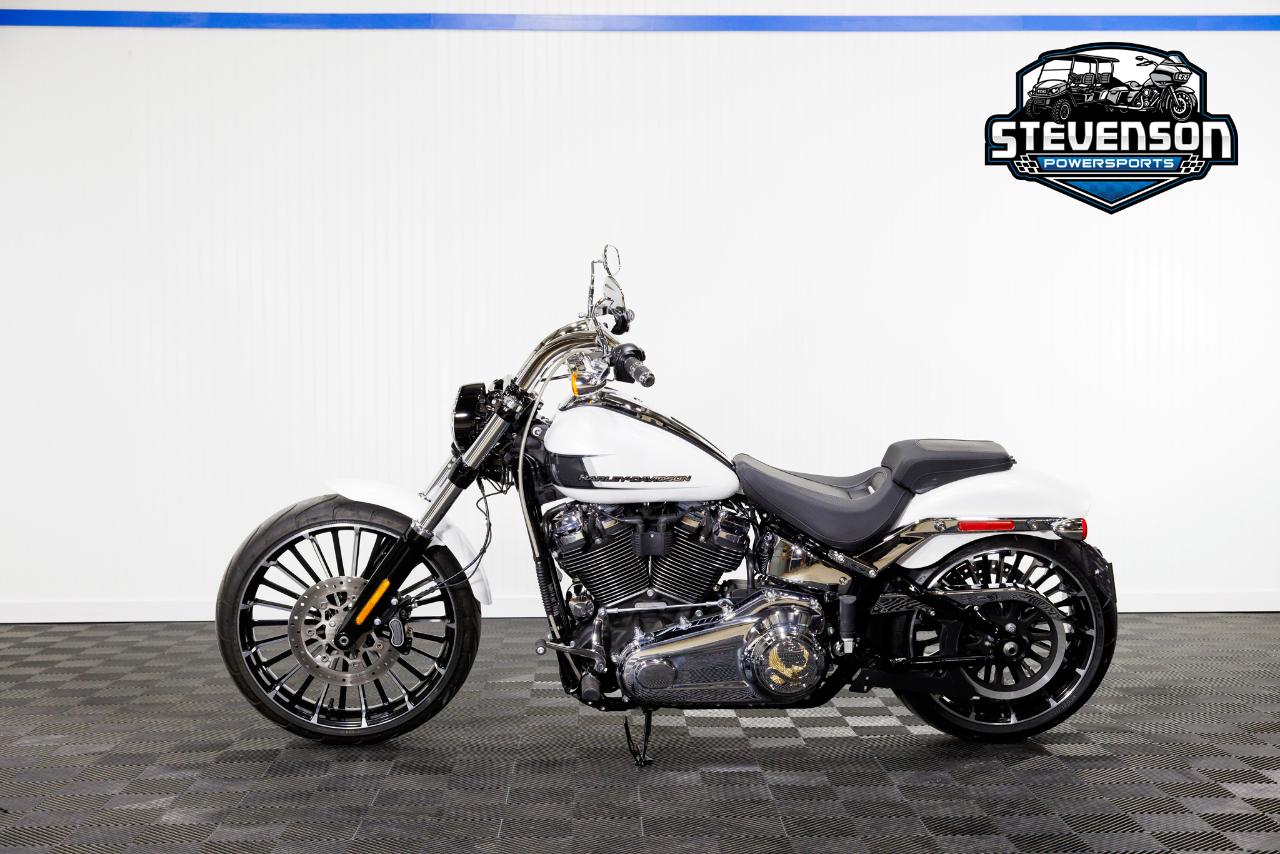 Harley-Davidson FXBR  2024