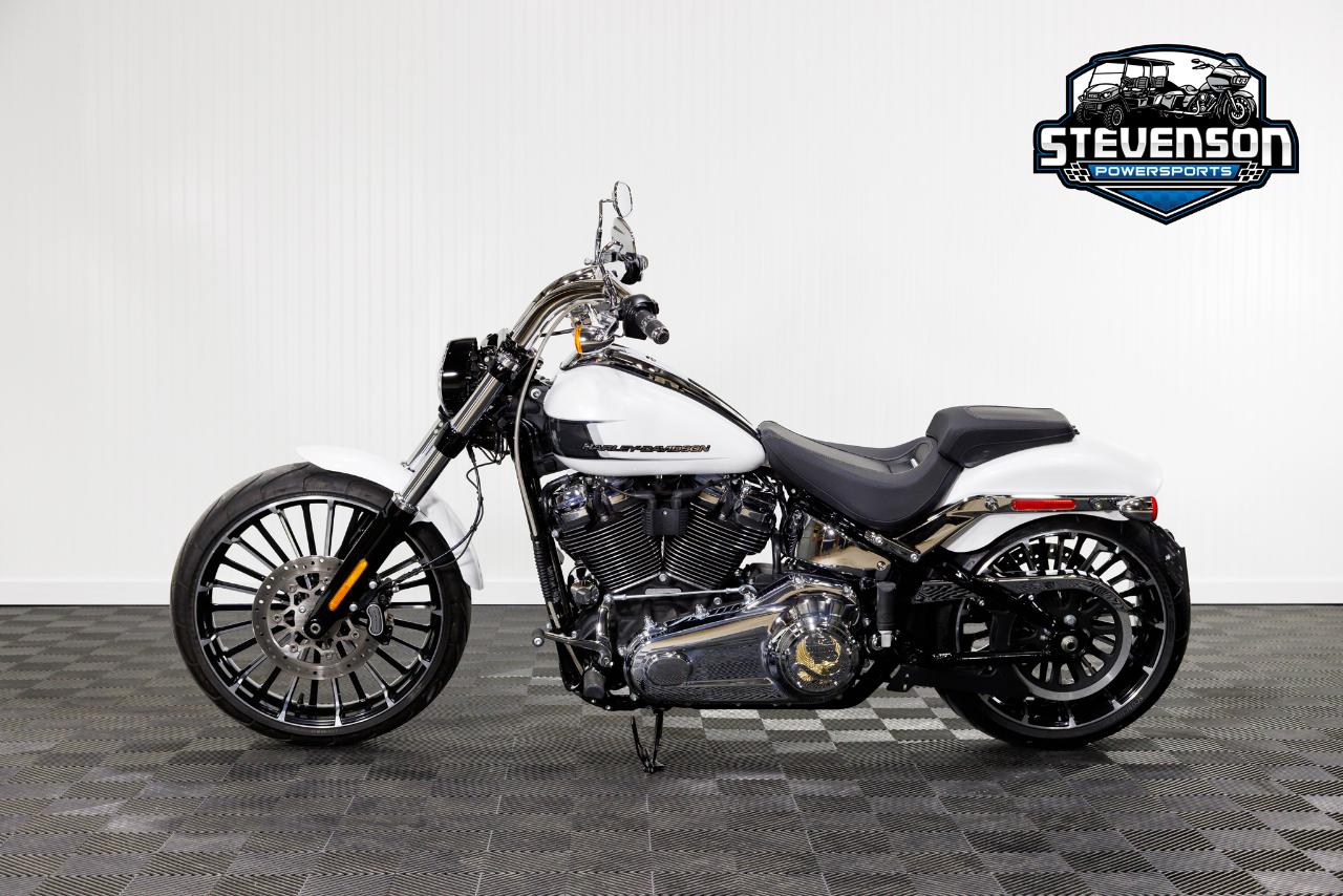 Harley-Davidson FXBR  2024