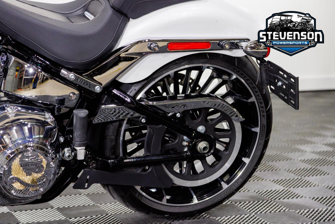 Harley-Davidson FXBR  2024