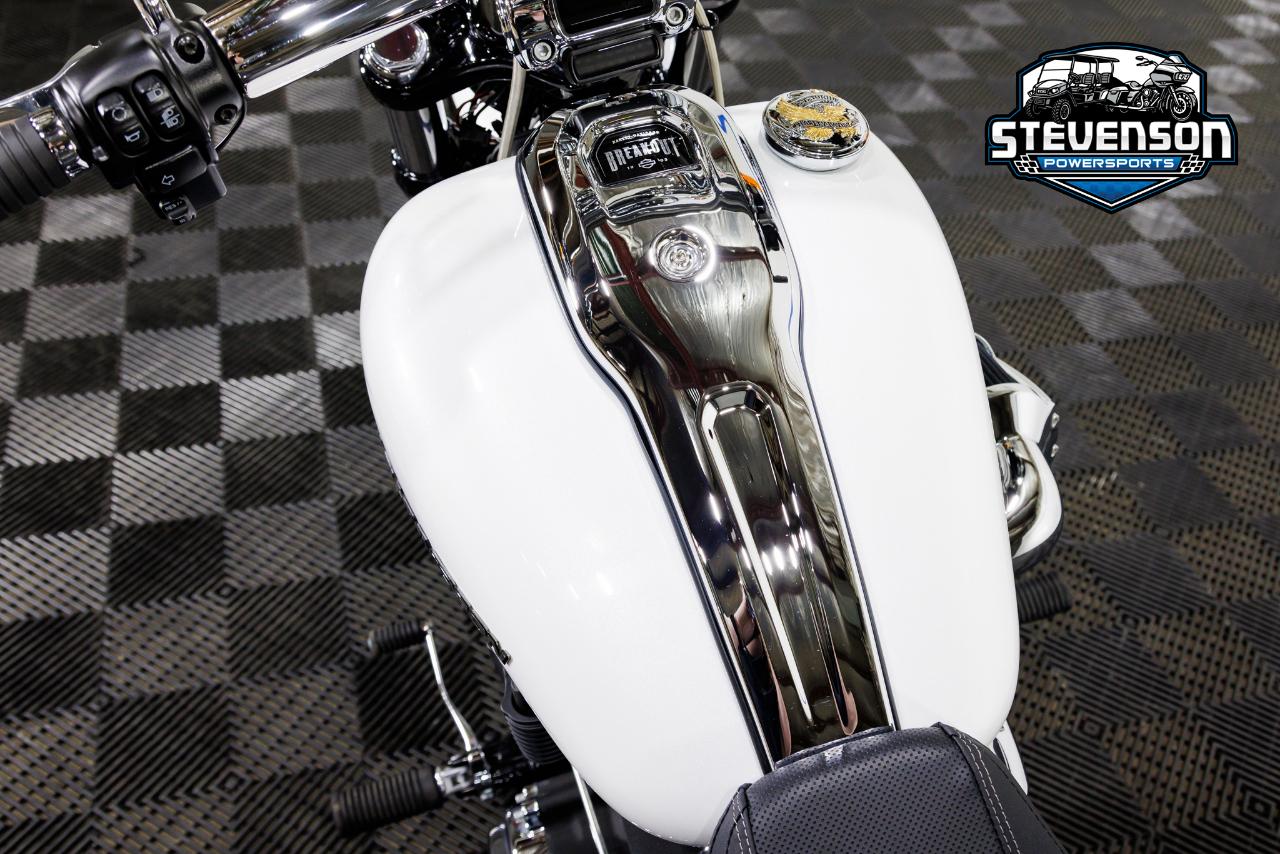 Harley-Davidson FXBR  2024