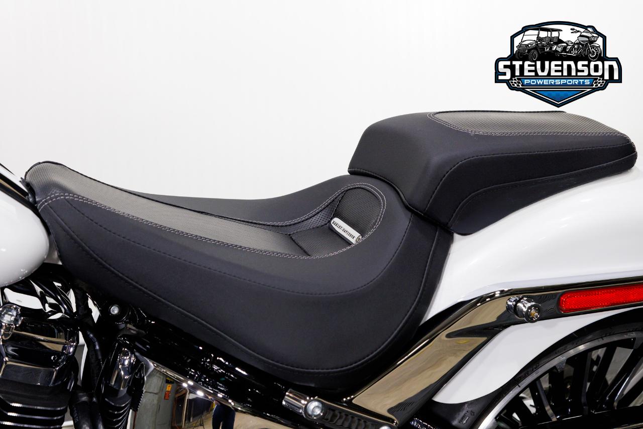 Harley-Davidson FXBR  2024