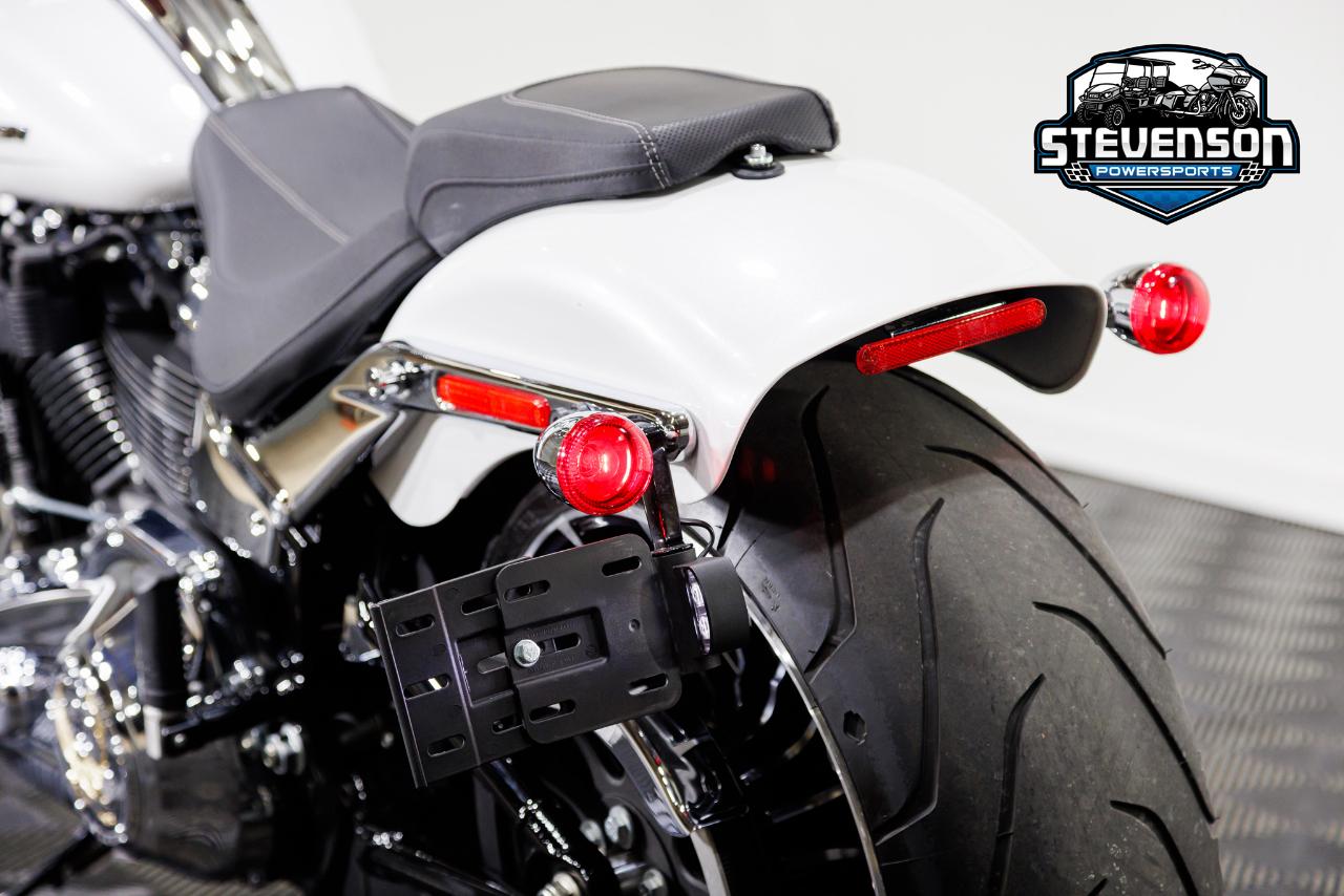 Harley-Davidson FXBR  2024