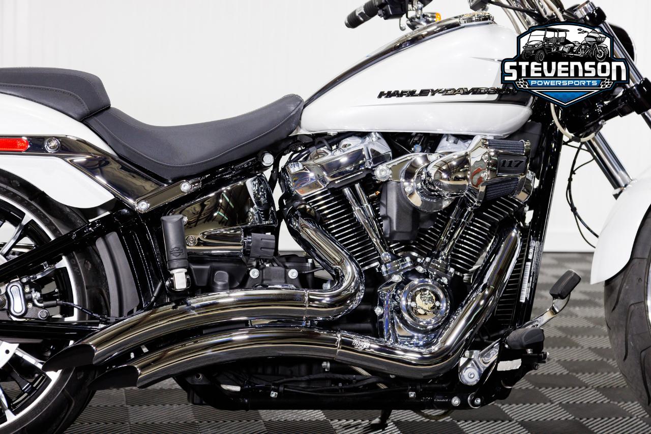 Harley-Davidson FXBR  2024