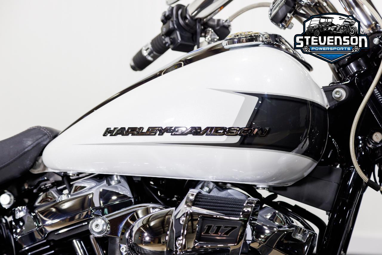 Harley-Davidson FXBR  2024