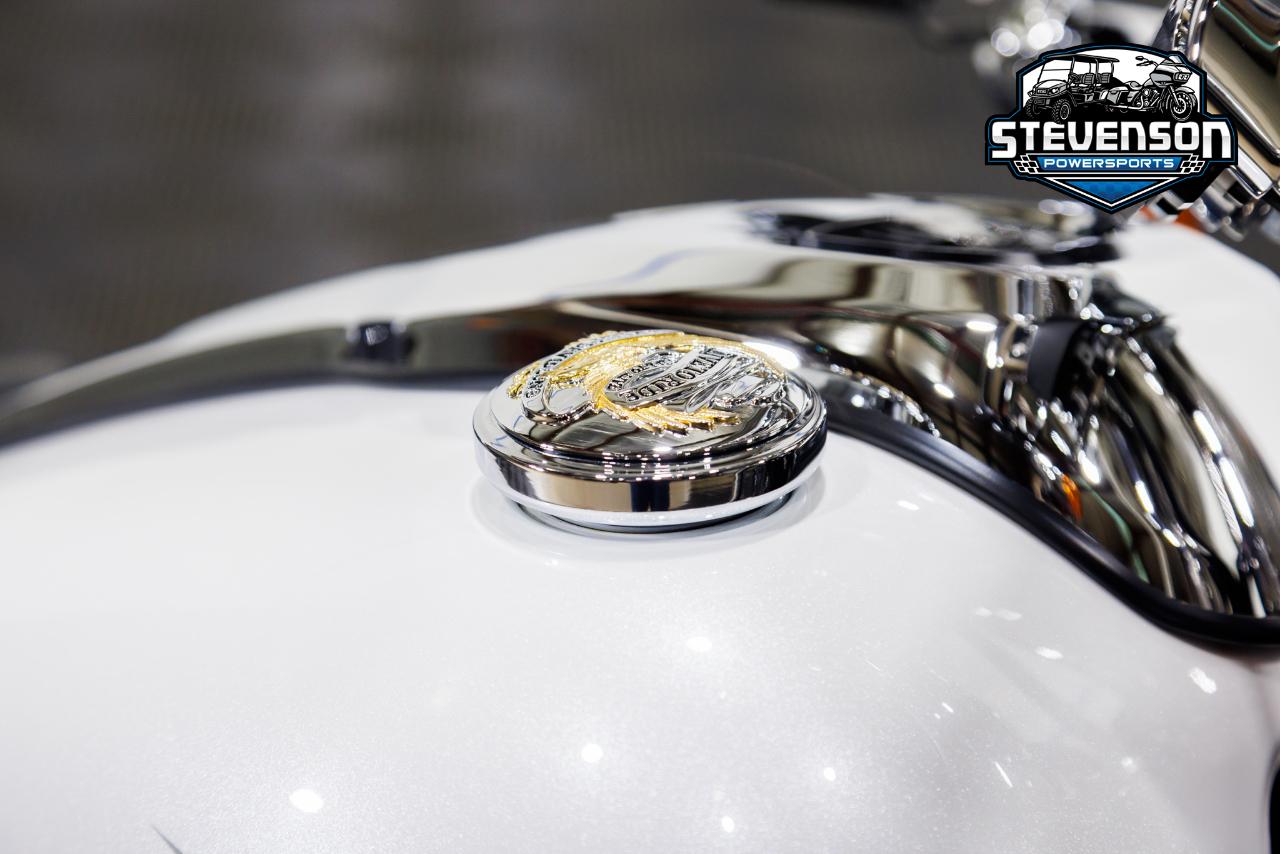 Harley-Davidson FXBR  2024