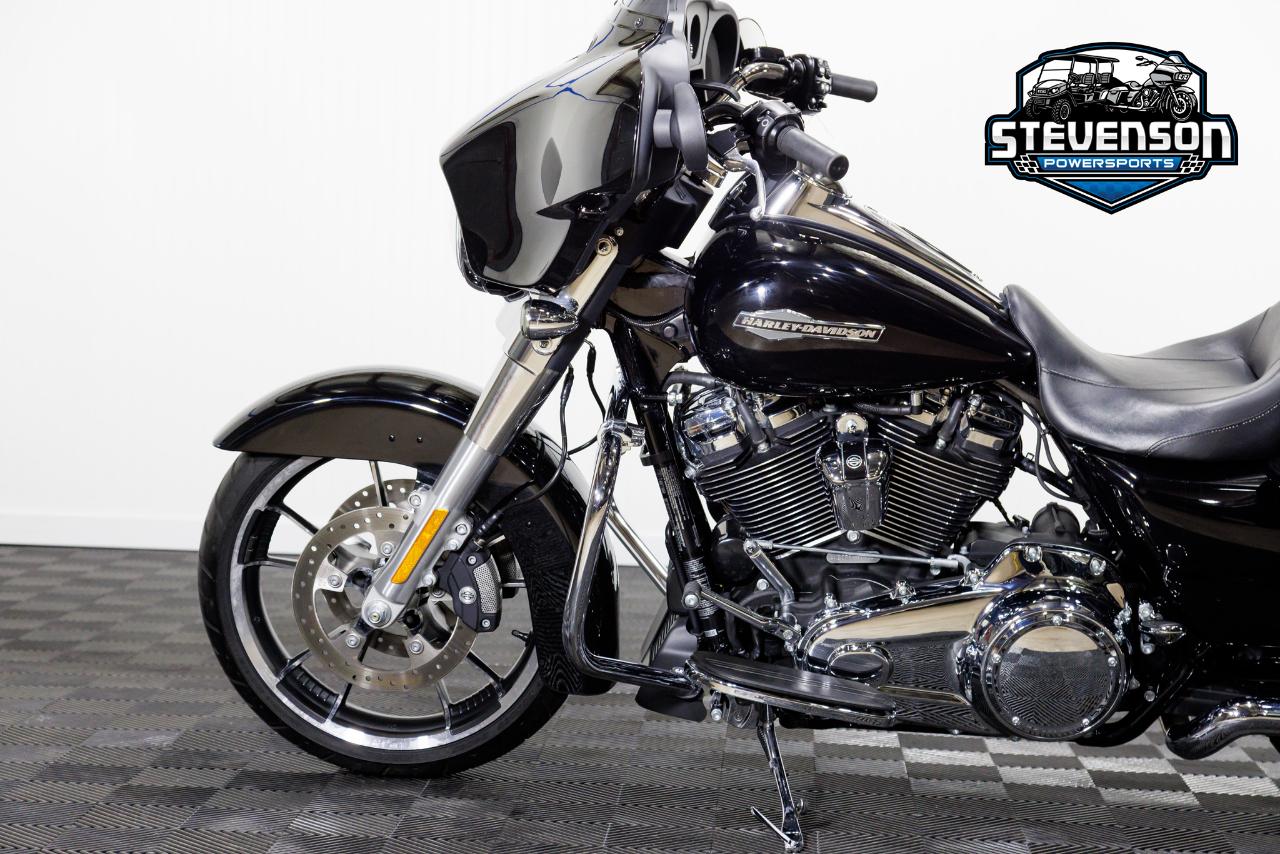 Harley-Davidson FLHX Street Glide 2023
