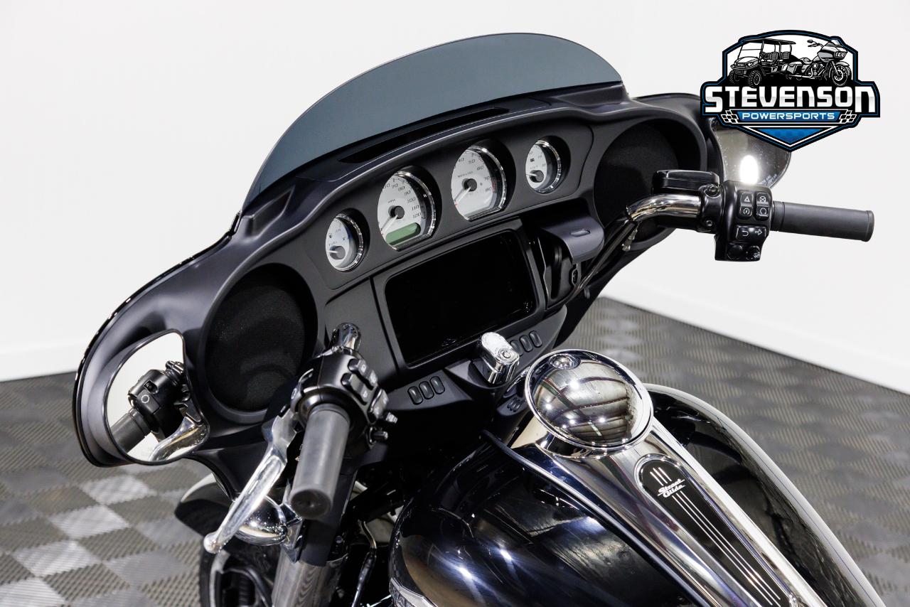 Harley-Davidson FLHX Street Glide 2023
