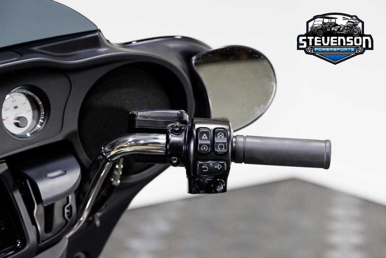 Harley-Davidson FLHX Street Glide 2023